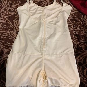 Brand new without tag Spanx shape wear.